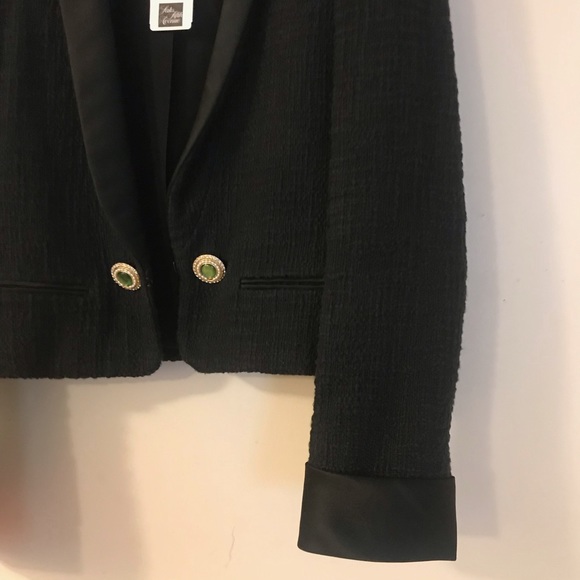 Chanel Tweed Tuxedo Blazer - Picture 5 of 16